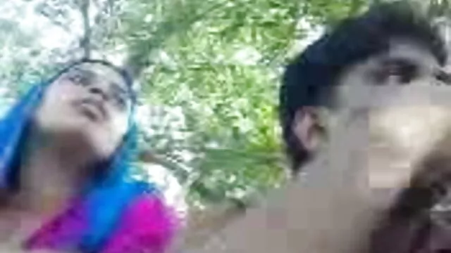 দ্বৈত মেয়ে ও এক www বাংলা sex পুরুষ,
