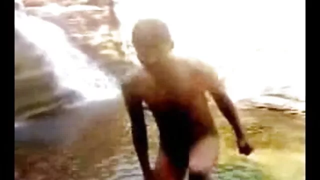 বড়ো পোঁদ সুন্দরী বালিকা পায়ু বাংলা 3x video বড়ো মাই