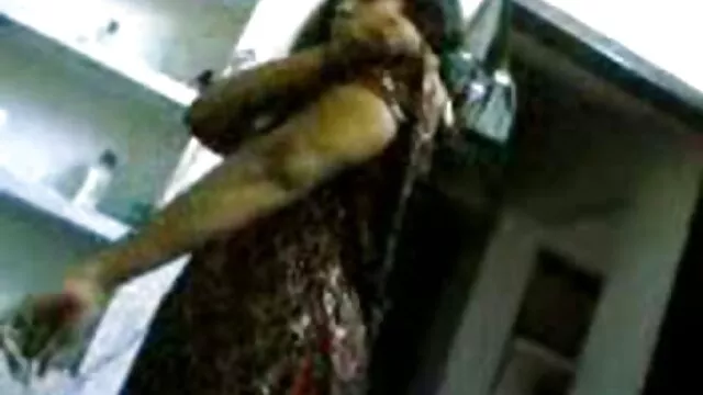 মেয়ে সমকামী অফিস সচিব বাংলা দেশি xnxx