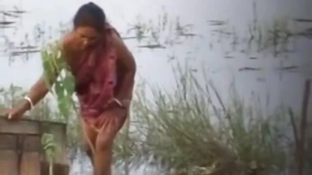 নকল বাংলা 3x video মানুষের