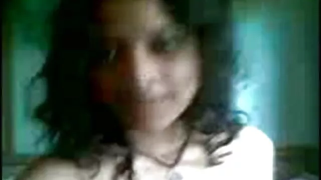 তার মোরগ উপর কালো জাম্প মধ্যে একটি বাংলা দেশি sex video মহিলার চুল হিসাবে অংশীদার ফোটোগ্রাফি.