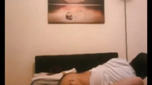 জার্মান বাংলা new sex বিপরীতমুখী যৌন্য উত্তেজক সঙ্গে একটি অল্পবয়স্ক স্বর্ণকেশী