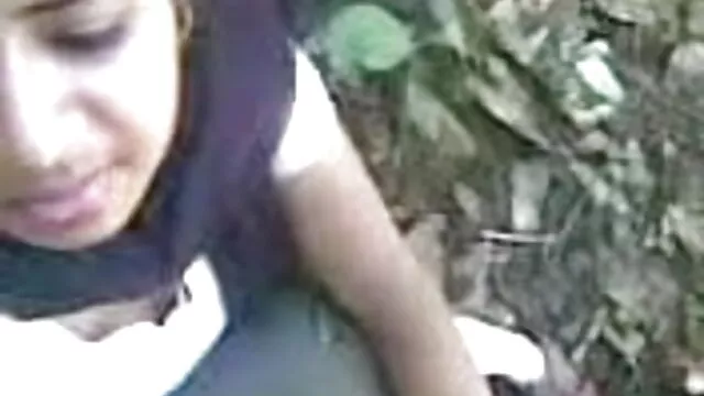 পর্নোতারকা উত্যক্ত করা বাংলা দেশি sex video মাই এর নকল বাঁড়ার ভিজা গুদ
