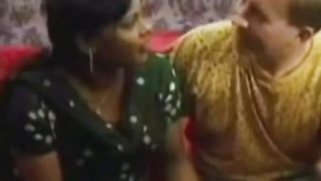 সেক্স সঙ্গে দুই তরুণ আছে বাংলা xxx www বোন.