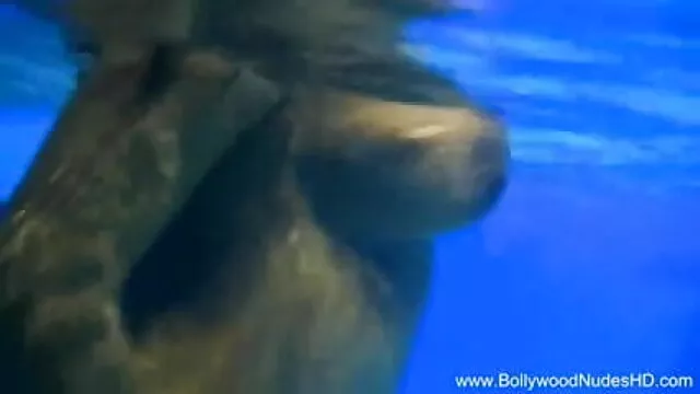 তিনে মিলে, সুন্দরি বাংলা xxx mp3 সেক্সি মহিলার