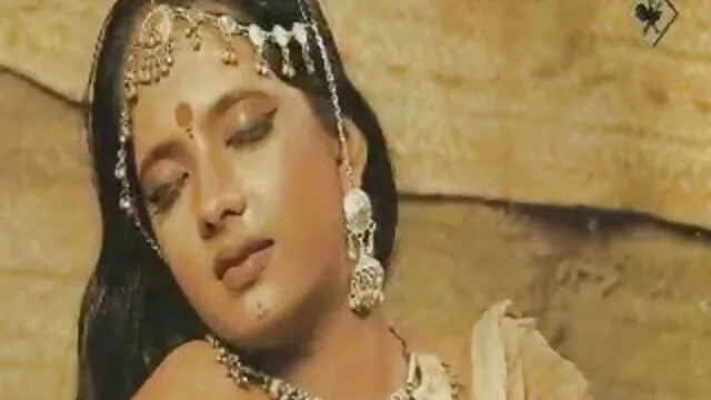 লোকে হোঁচট খেয়েছে, চমৎকার পোষাক বন্ধ করে দিলাম ক্লোয়োর! বাংলা sxe video