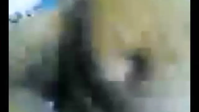 লাল বাংলা দেশি xxx চুলের, দুর্দশা,