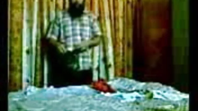 কাম উত্তেজক বড়ো লোকের বাংলা ভিডিও sex