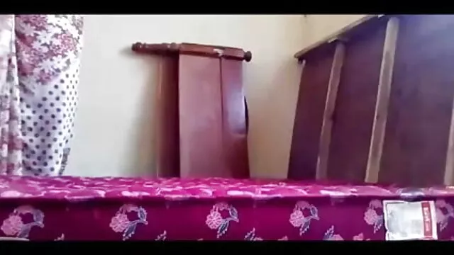 কালো লোকটা xxx sex বাংলা শোয়ার ঘরে পীনস্তনী লাতিনা গলা একটি পুরু স্ক্রু টান হয়.